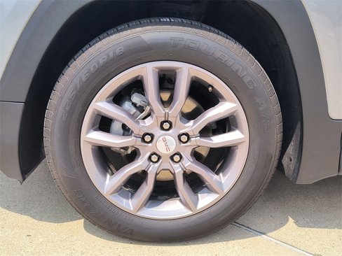 Used 2023 GMC Terrain SLT image 18