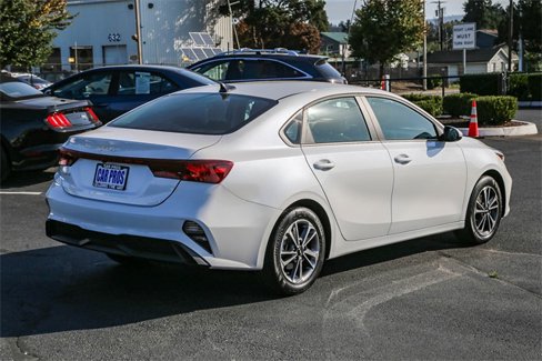 Used 2024 Kia Forte LXS image 9