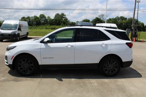 Used 2023 Chevrolet Equinox RS image 2