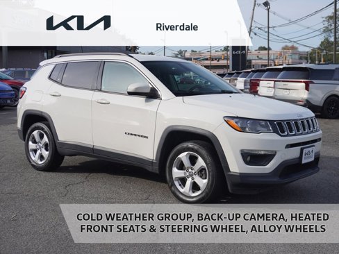 Used 2018 Jeep Compass Latitude w/ Cold Weather Group image 1