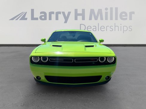 Used 2015 Dodge Challenger R/T w/ Quick Order Package 22B R/T image 8