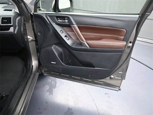 Used 2017 Subaru Forester 2.5i Touring image 11