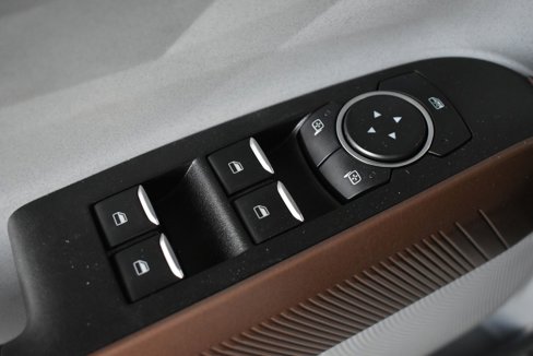 Used 2024 Ford Maverick Lariat image 13