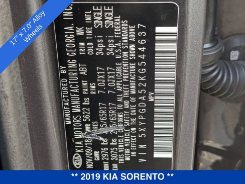 Used 2019 Kia Sorento LX image 37