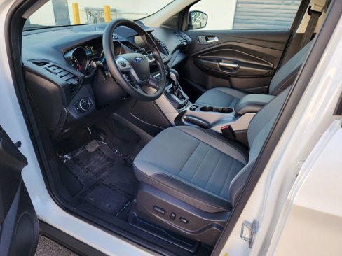 Used 2015 Ford Escape SE w/ Equipment Group 201A image 7