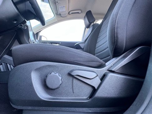 Used 2022 Ford Edge SE image 16
