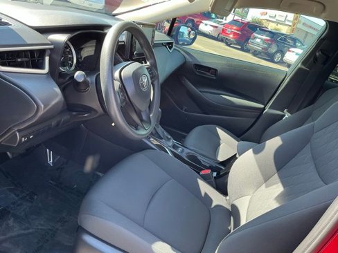 Used 2022 Toyota Corolla LE image 13