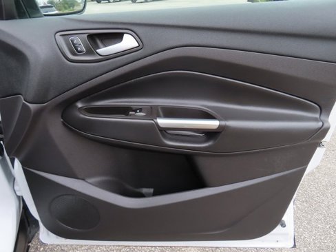 Used 2018 Ford Escape SEL image 32