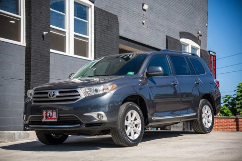 Used 2012 Toyota Highlander SE image 4