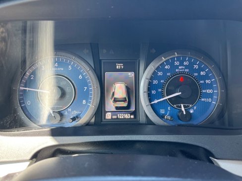Used 2019 Toyota Sienna XLE image 16