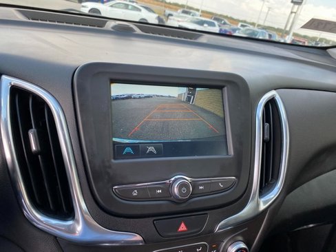 Used 2018 Chevrolet Equinox LT image 22