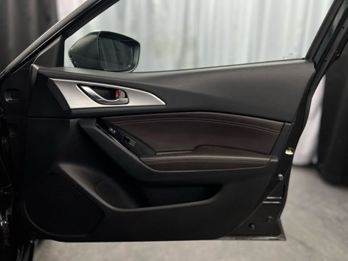 Used 2017 MAZDA MAZDA3 Touring image 40