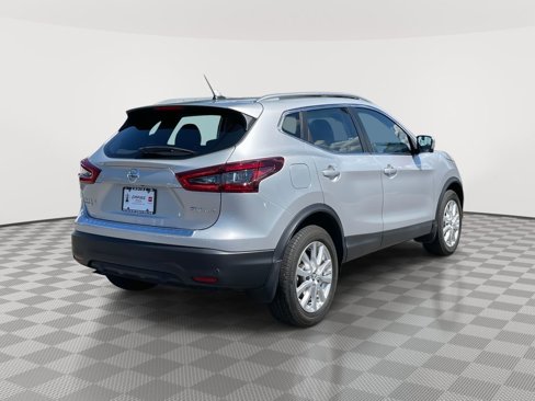 Used 2022 Nissan Rogue Sport SV w/ Technology Package image 7
