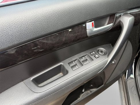 Used 2014 Kia Sorento EX image 12