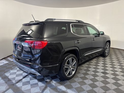 Used 2017 GMC Acadia Denali w/ Technology Package image 6