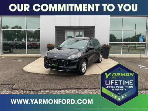Used 2021 Ford Escape SE w/ Cold Weather Package image 1