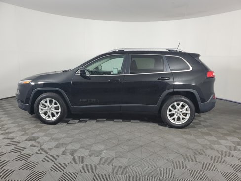 Used 2017 Jeep Cherokee Latitude image 7