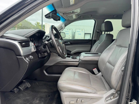 Used 2015 Chevrolet Suburban LT image 9