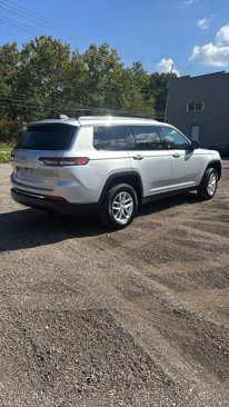 Used 2023 Jeep Grand Cherokee L Laredo w/ Luxury Tech Group I image 5