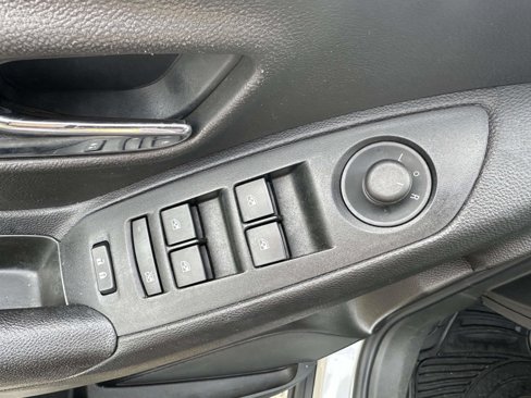 Used 2019 Chevrolet Trax LT w/ Driver Confidence Package image 18