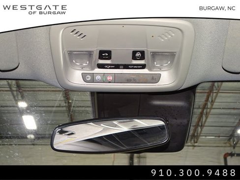 Used 2023 Chevrolet Malibu LT image 22