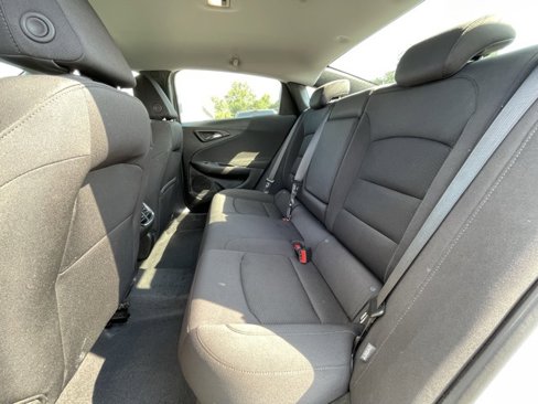 Used 2023 Chevrolet Malibu LT image 24