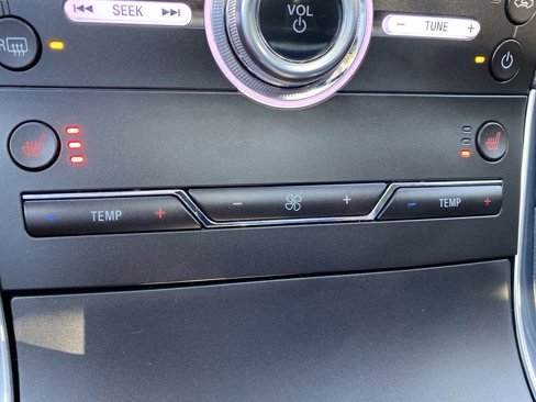 Used 2020 Ford Edge Titanium w/ Canadian Touring Package image 8