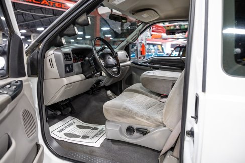 Used 1999 Ford F250 XLT image 29