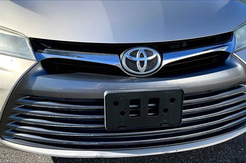 Used 2016 Toyota Camry LE image 29