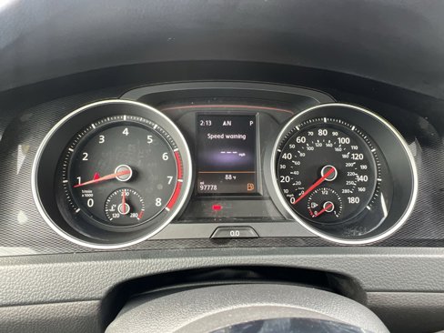 Used 2015 Volkswagen GTI SE image 18