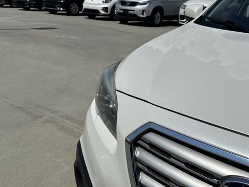 Used 2015 Subaru Outback 2.5i Premium image 13
