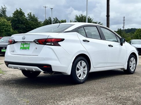 Used 2025 Nissan Versa S image 4
