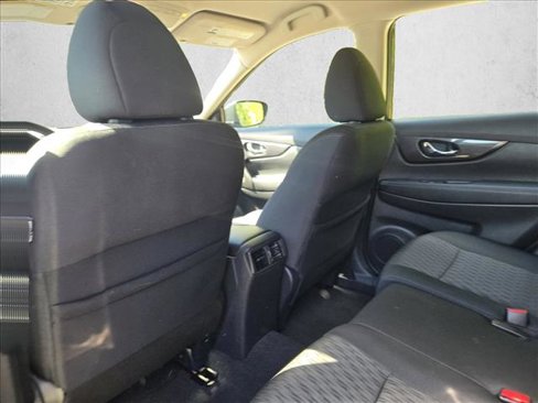 Used 2018 Nissan Rogue S image 13