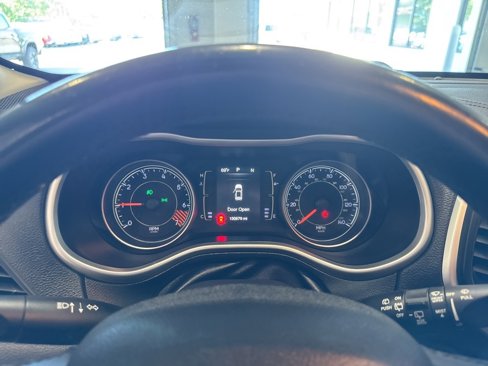 Used 2015 Jeep Cherokee Latitude image 28