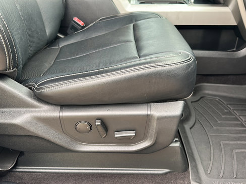 Used 2019 Ford F150 Lariat w/ Equipment Group 502A Luxury image 24