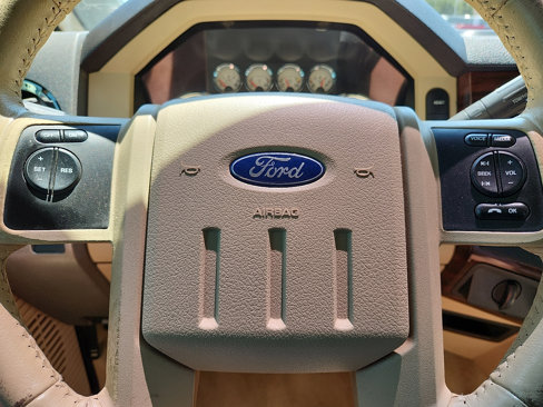 Used 2009 Ford F250 Lariat image 16