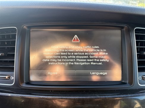 Used 2015 Kia Cadenza Premium w/ Technology Package image 27