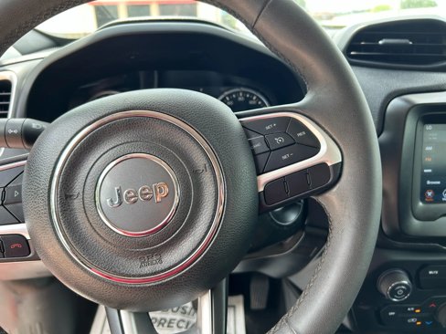 Used 2019 Jeep Renegade Latitude image 15