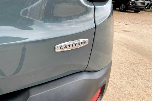 Used 2017 Jeep Renegade Latitude image 10