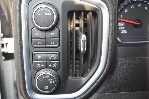 Used 2020 Chevrolet Silverado 1500 RST image 16