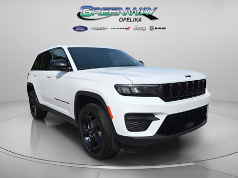 New 2025 Jeep Grand Cherokee Altitude image 1