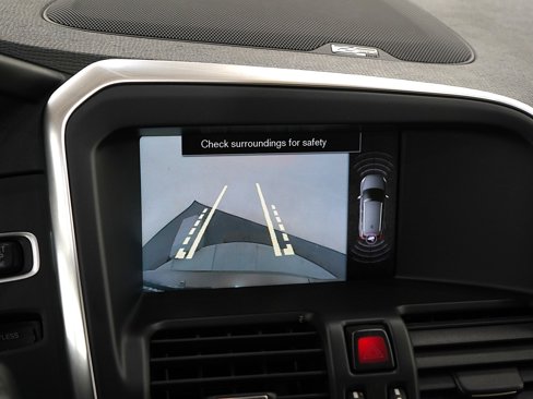Used 2015 Volvo XC60 T6 Platinum image 22