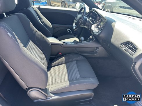 Used 2018 Dodge Challenger SXT w/ Blacktop Package image 46
