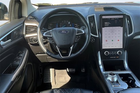 Used 2024 Ford Edge Titanium image 5