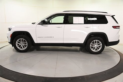 Used 2023 Jeep Grand Cherokee L Laredo image 4