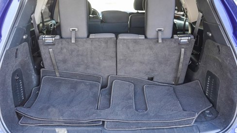 Used 2020 Nissan Pathfinder SV image 26