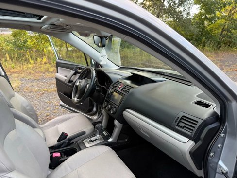 Used 2014 Subaru Forester 2.5i Touring image 11