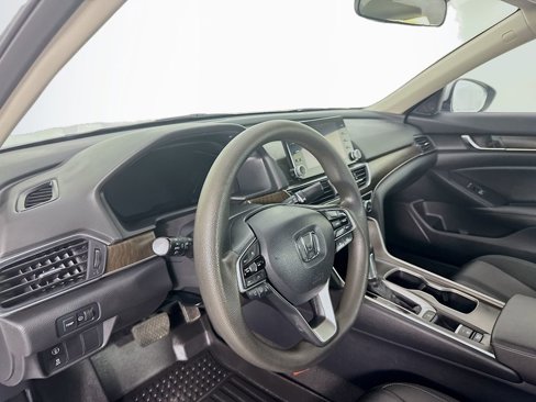 Used 2020 Honda Accord EX image 9