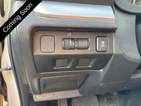 Used 2016 Subaru Crosstrek 2.0i Premium image 39