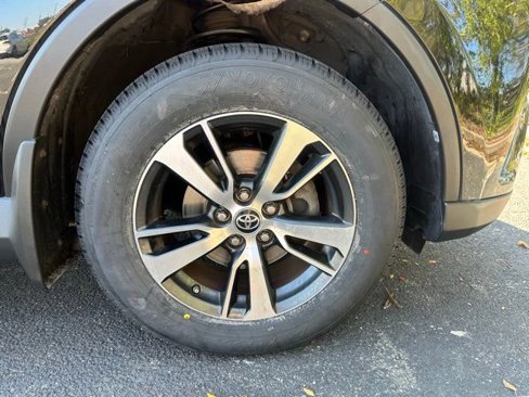 Used 2017 Toyota RAV4 XLE image 12